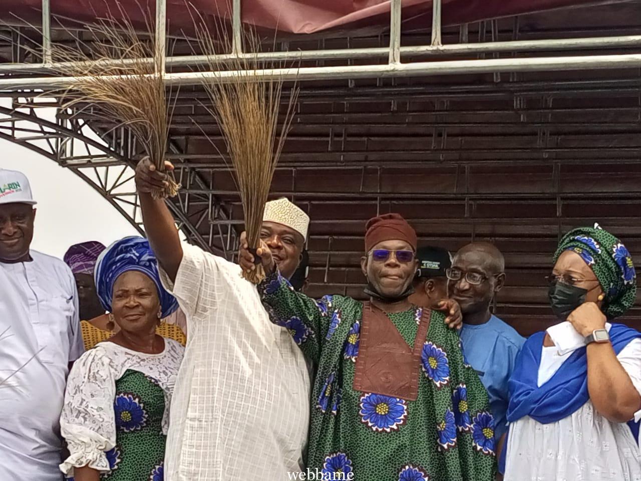 BREAKING: SEN KOLA BALOGUN DEFECTS TO APC