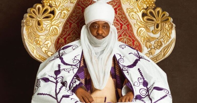 SANUSI REINSTATED AS EMIR OF KANO