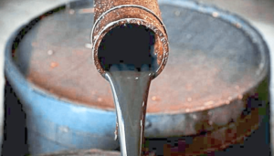 OIL PRICES DROP AS BRENT
