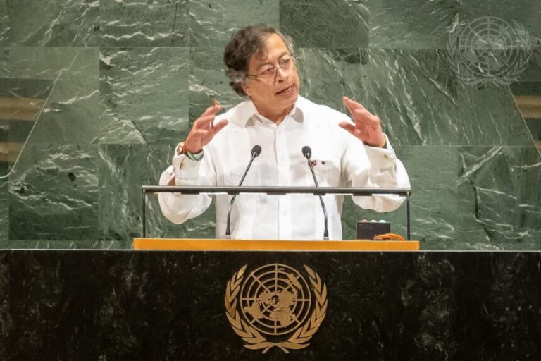 Colombian-President-Gustavo-Petro-860x573