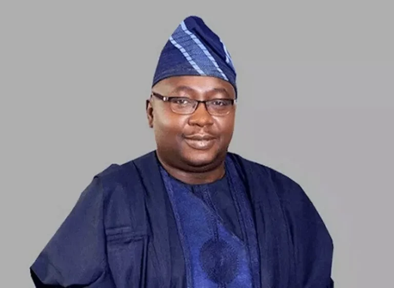 Adebayo-Adelabu-1068x782